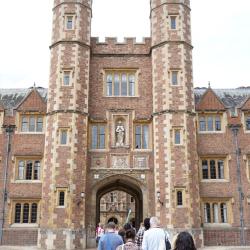 Applicants on a College tour