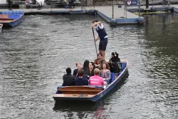 A group of Pelican students punting in Cambridge. 